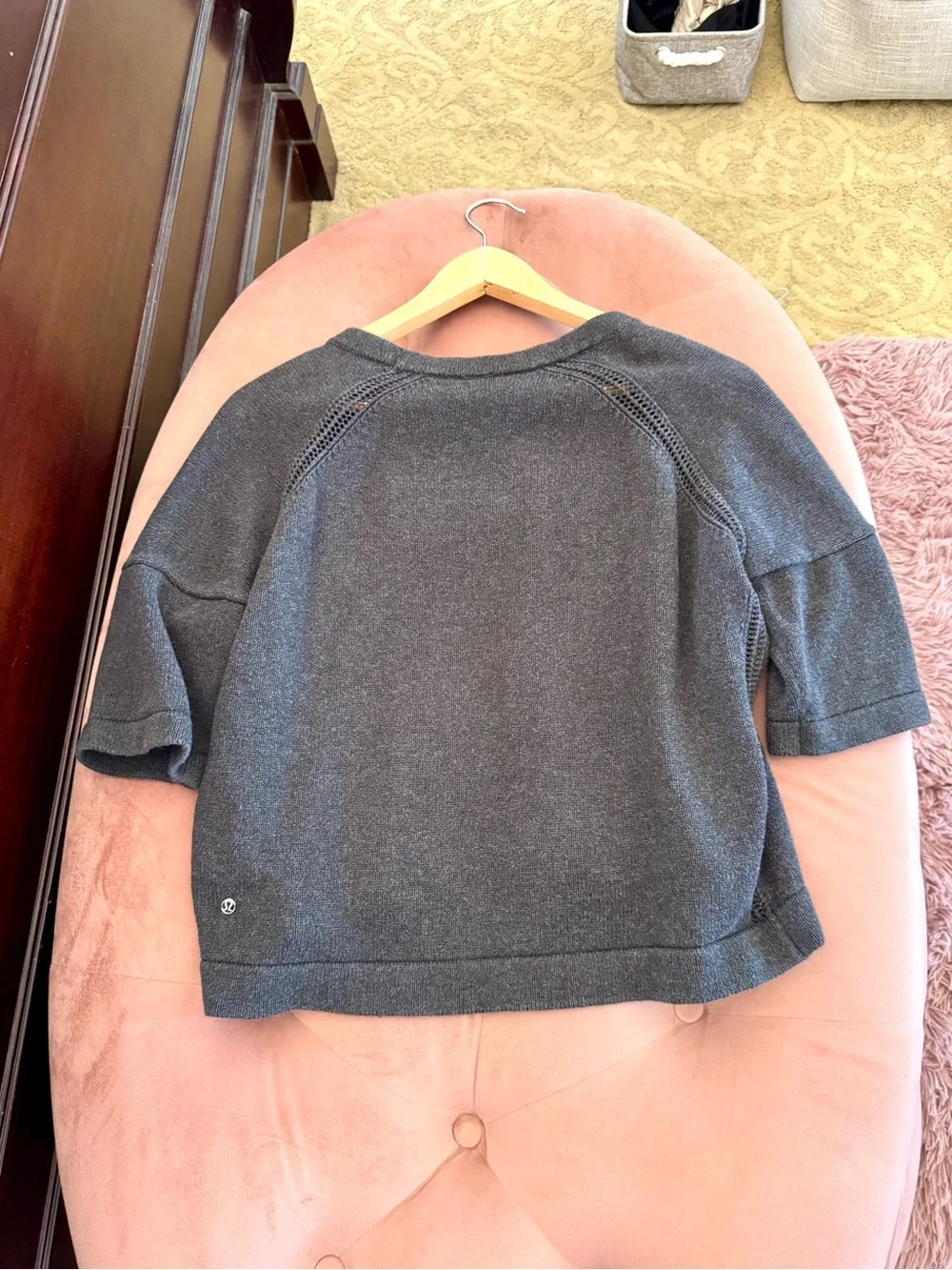Lululemon Athletica Cropped Oversized Dark Gray Sweatshirt Size Small.